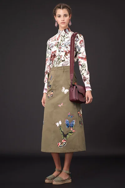 Look 10